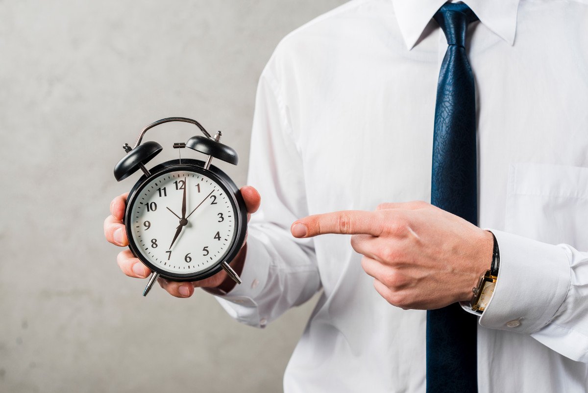 Time Travel and Future – Is the present, now, a mere illusion?